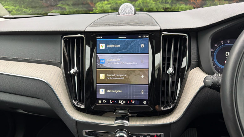 Volvo Xc60 2.0 T8 455 RC PHEV Inscription Pro 5dr AWD Auto Estate